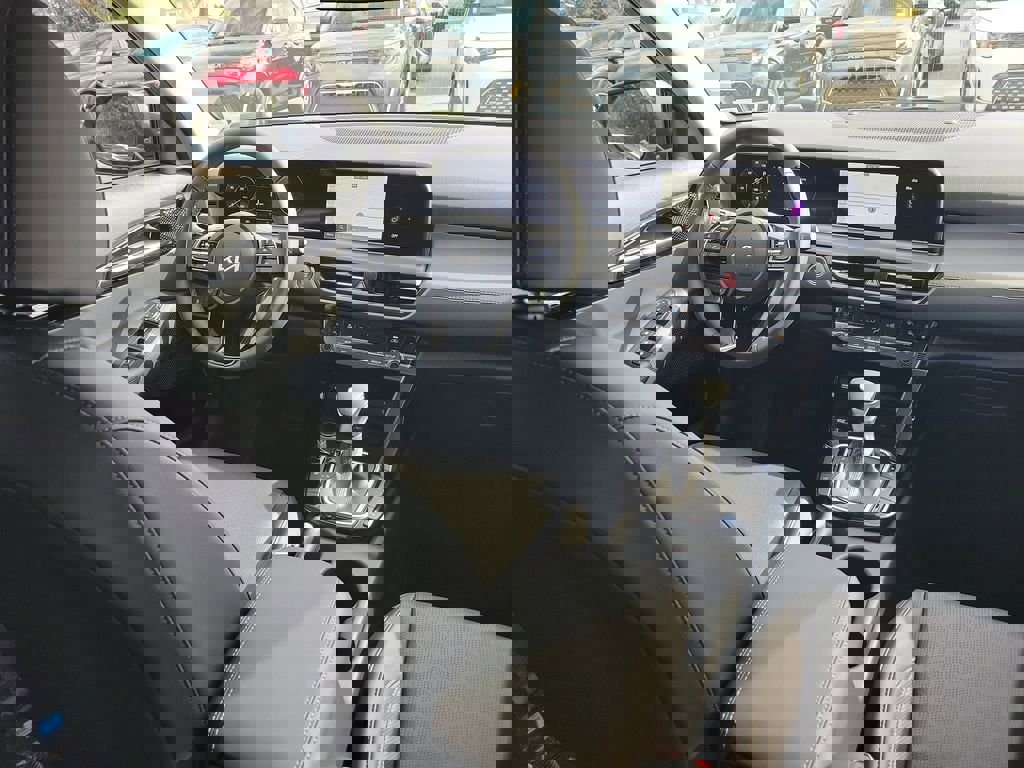 New 2026 Kia Seltos EX image 13