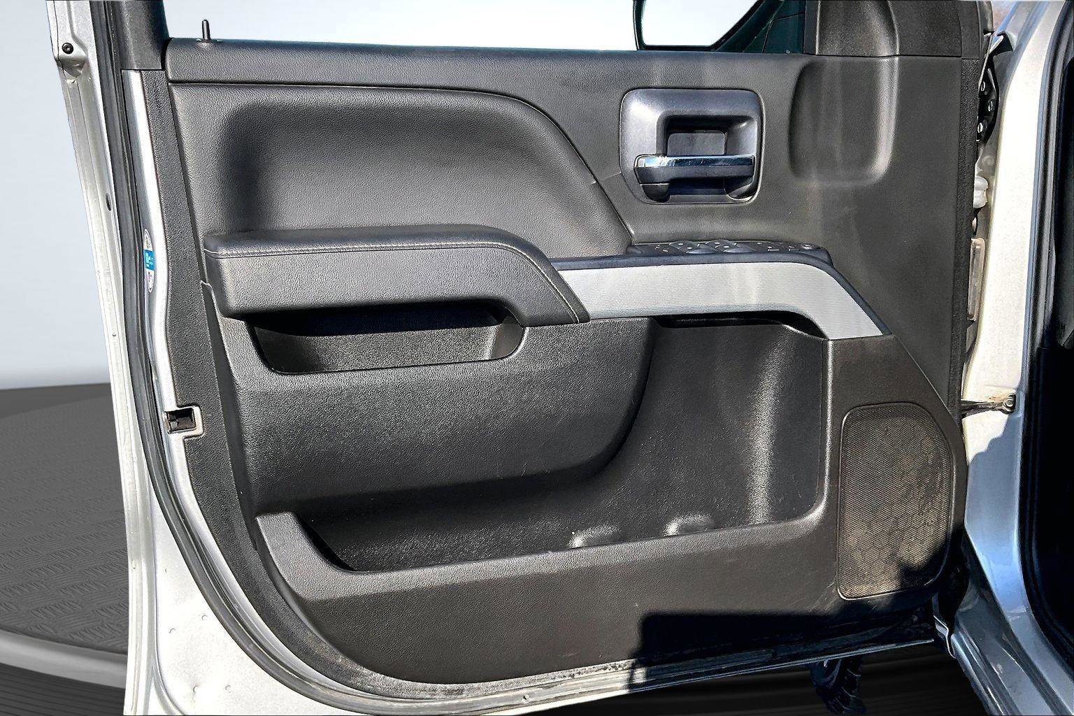 Used 2019 Chevrolet Silverado 1500 LT w/ All Star Edition image 24