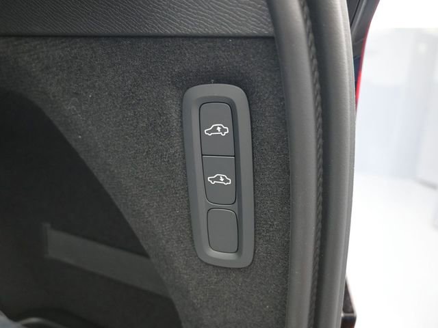 New 2026 Volvo XC90 B6 Ultra w/ Protection Package Premier image 33