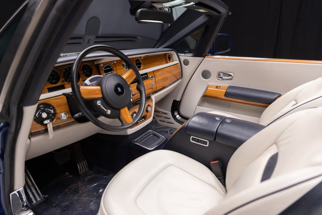Used 2010 Rolls-Royce Phantom Drophead Coupe image 55