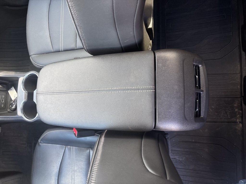 Used 2024 GMC Terrain Denali AWD/4WD image 25