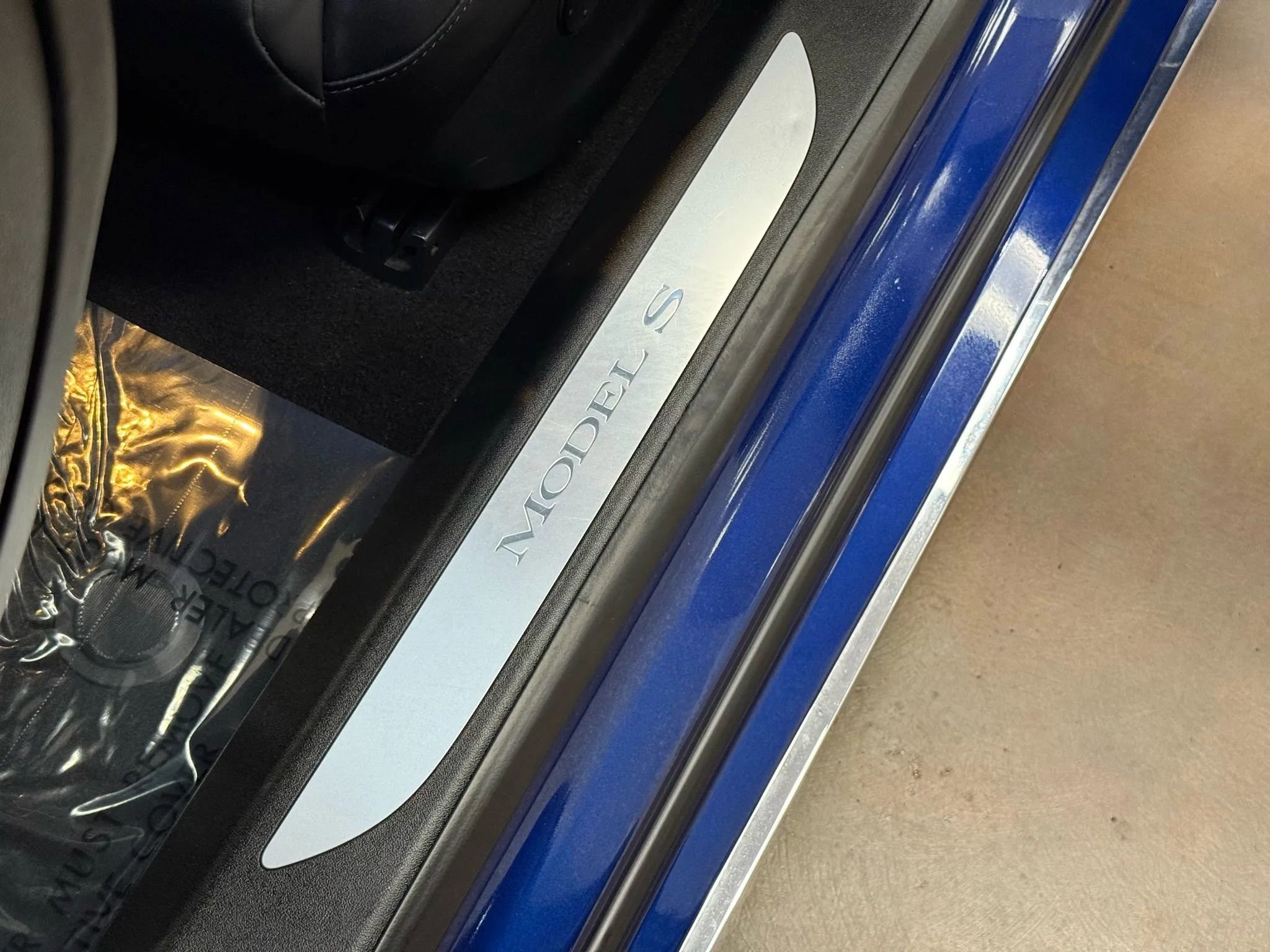 Used 2019 Tesla Model S Standard Range image 13