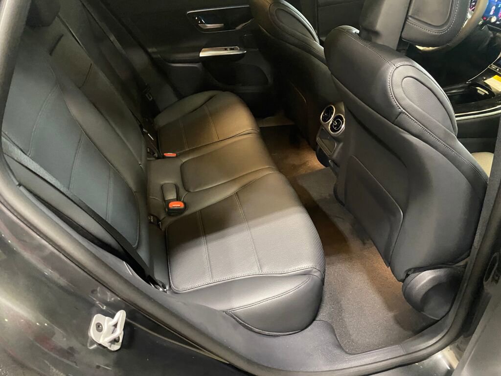 New 2026 Mercedes-Benz GLC 300 4MATIC image 19