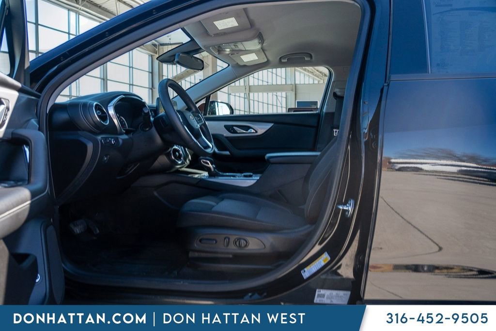 Used 2024 Chevrolet Blazer LT w/ Convenience Package FWD image 16