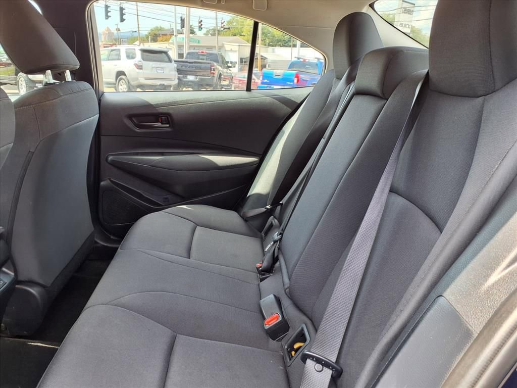 Used 2023 Toyota Corolla LE image 35