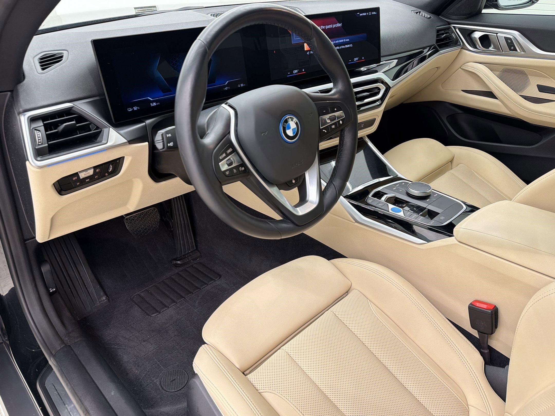 Used 2023 BMW i4 eDrive35 w/ Premium Package image 4