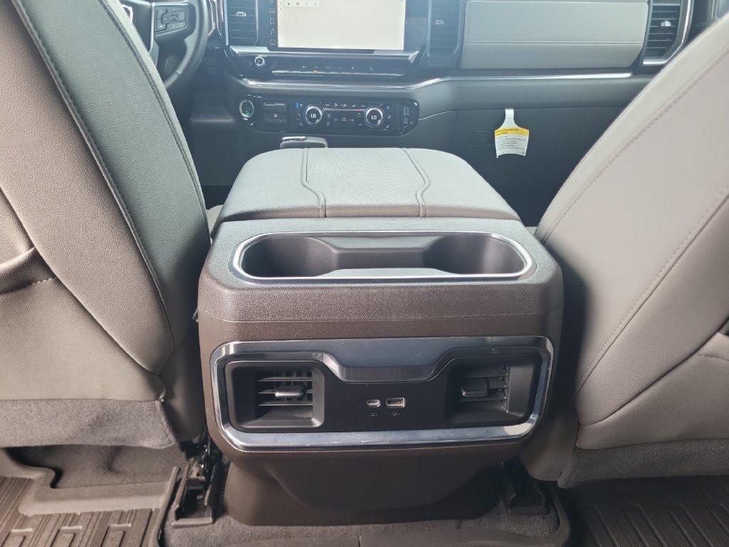 Used 2023 GMC Sierra 1500 SLT AWD/4WD image 21