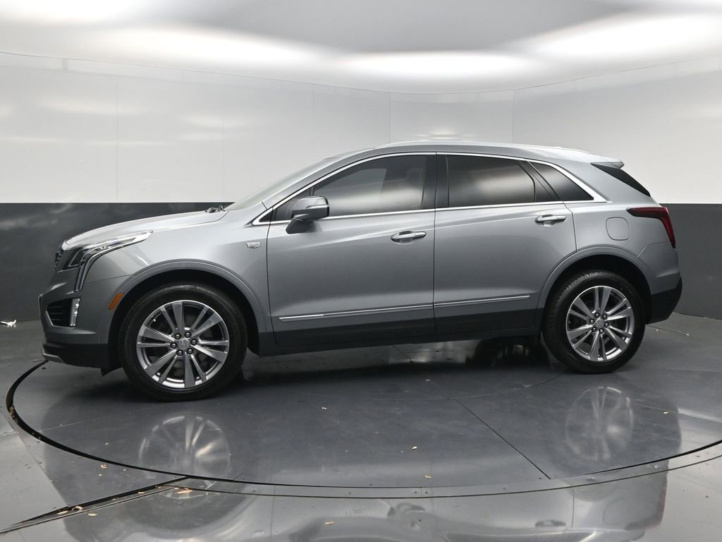 Used 2024 Cadillac XT5 Premium Luxury image 3