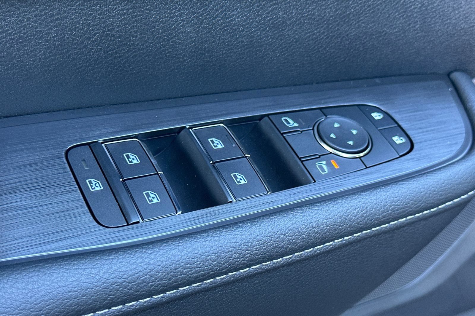 New 2026 Nissan Armada SV AWD/4WD image 13