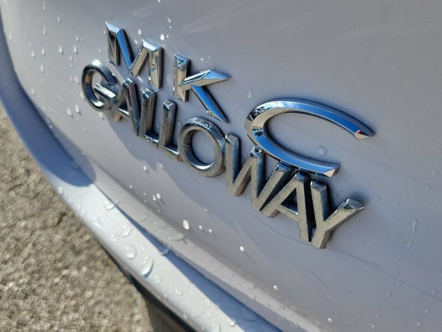 Certified 2019 Lincoln MKC Reserve w/ MKC Climate Package FWD image 8