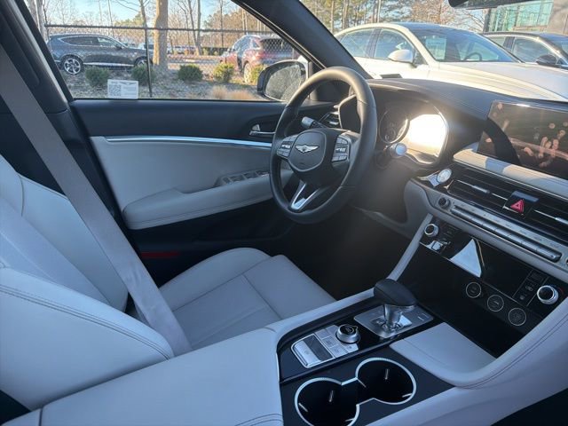 Certified 2025 Genesis G70 2.5T image 11