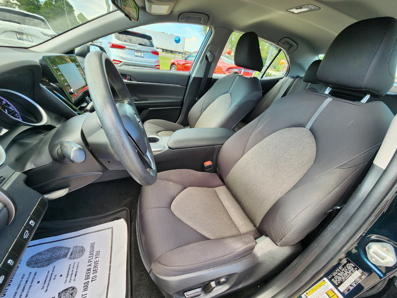 Used 2021 Toyota Camry LE image 10