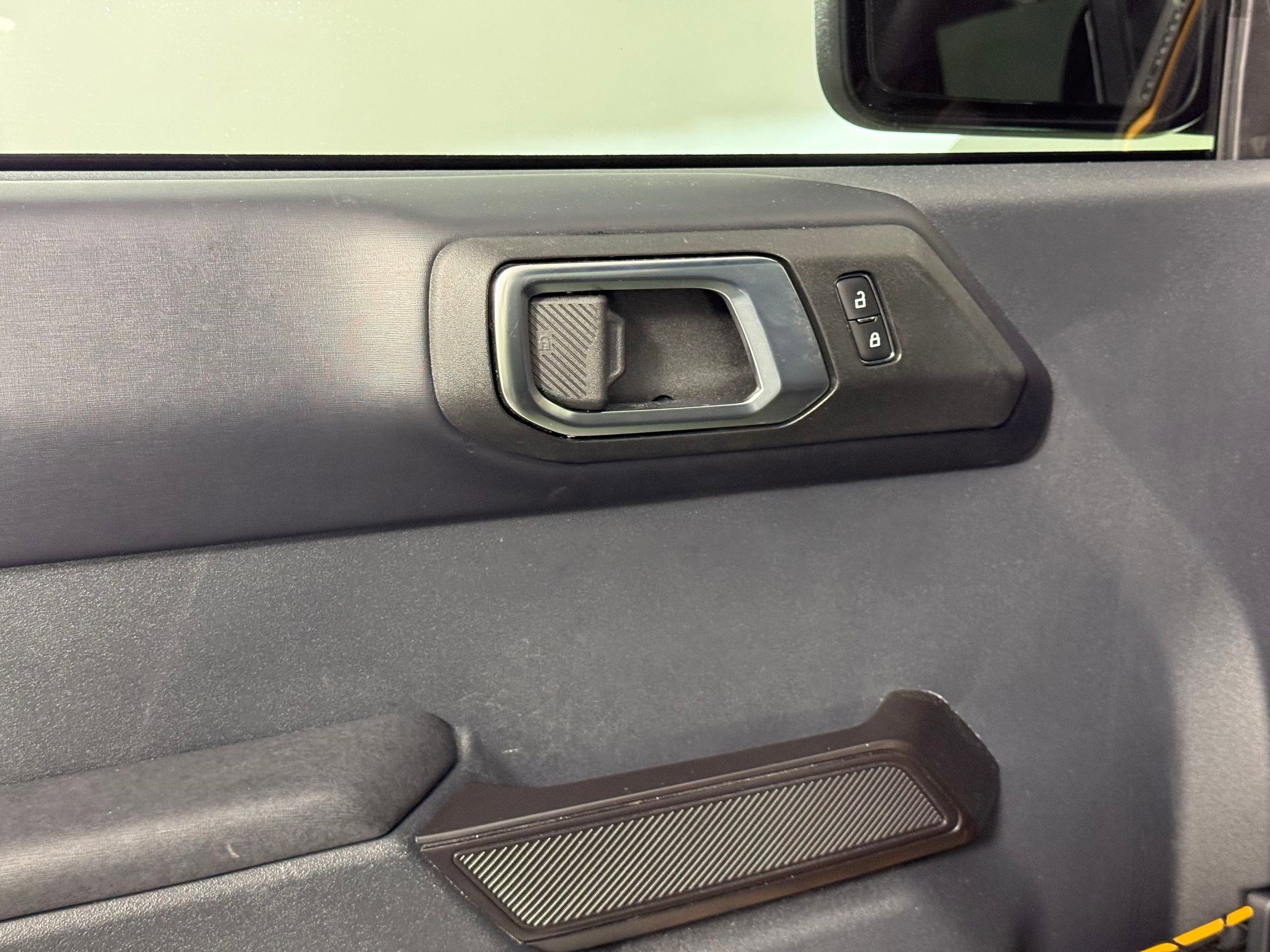 Used 2024 Ford Bronco Badlands image 15