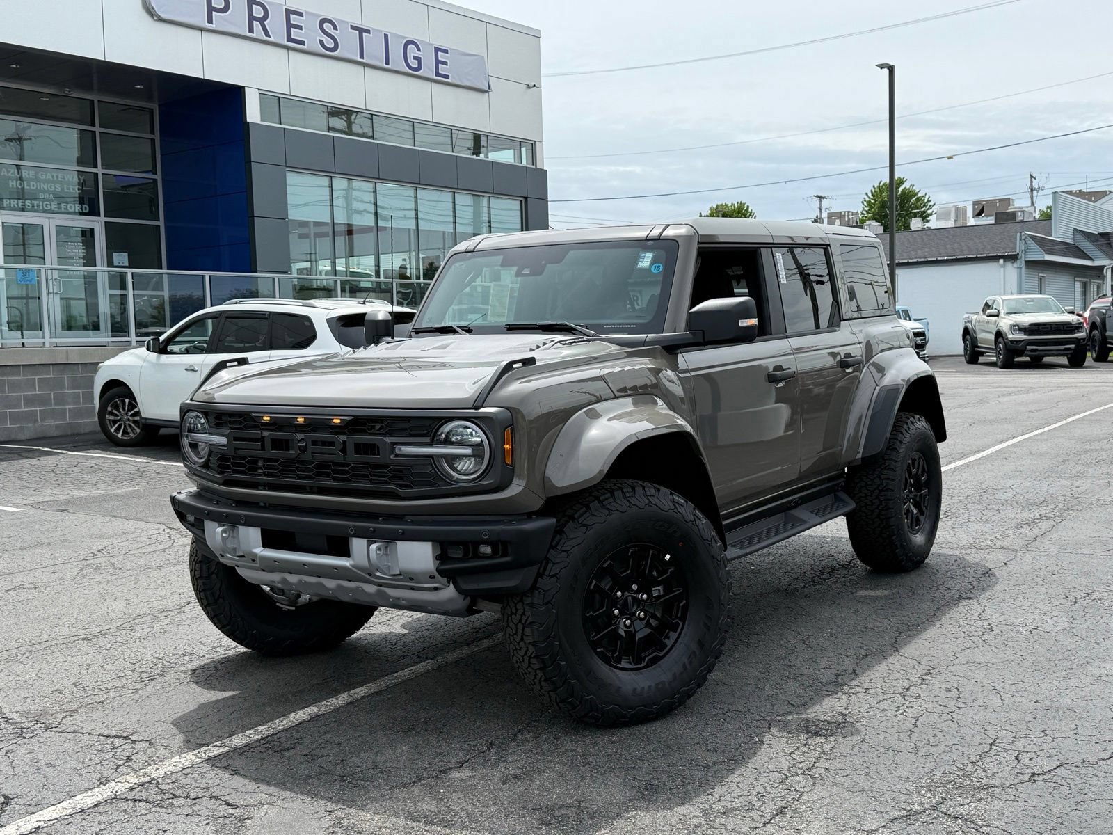 New 2026 Ford Bronco Raptor w/ Interior Carbon Fiber Pack