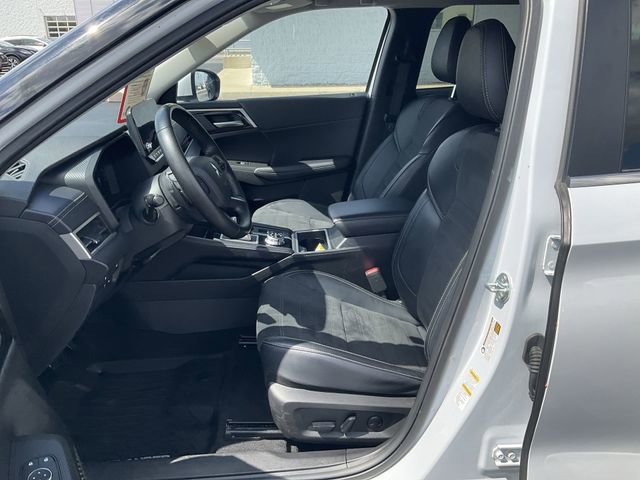 Used 2024 Mitsubishi Outlander SE AWD/4WD image 9
