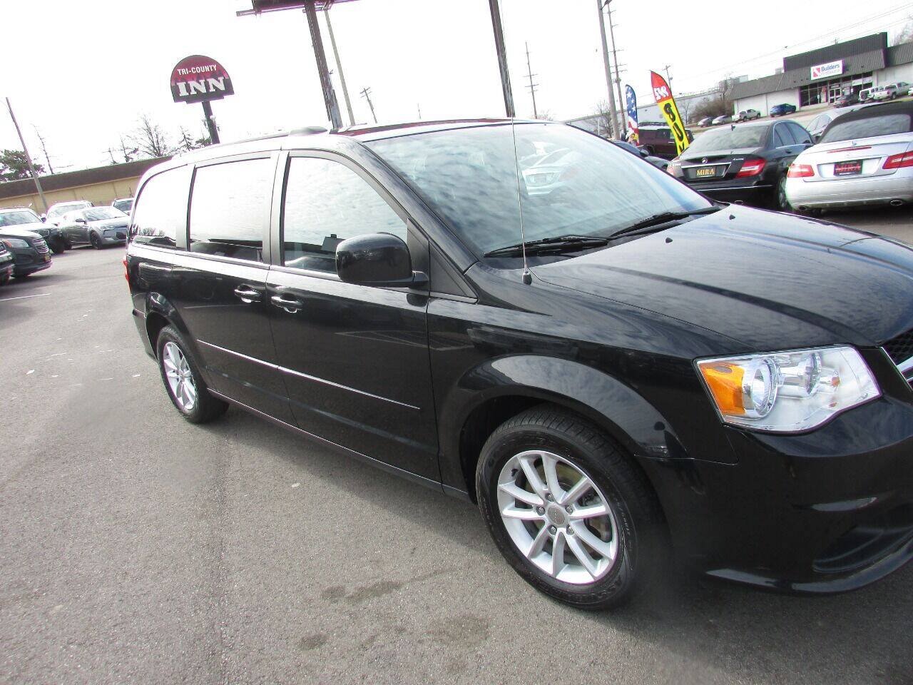 Used 2015 Dodge Grand Caravan SXT FWD image 49