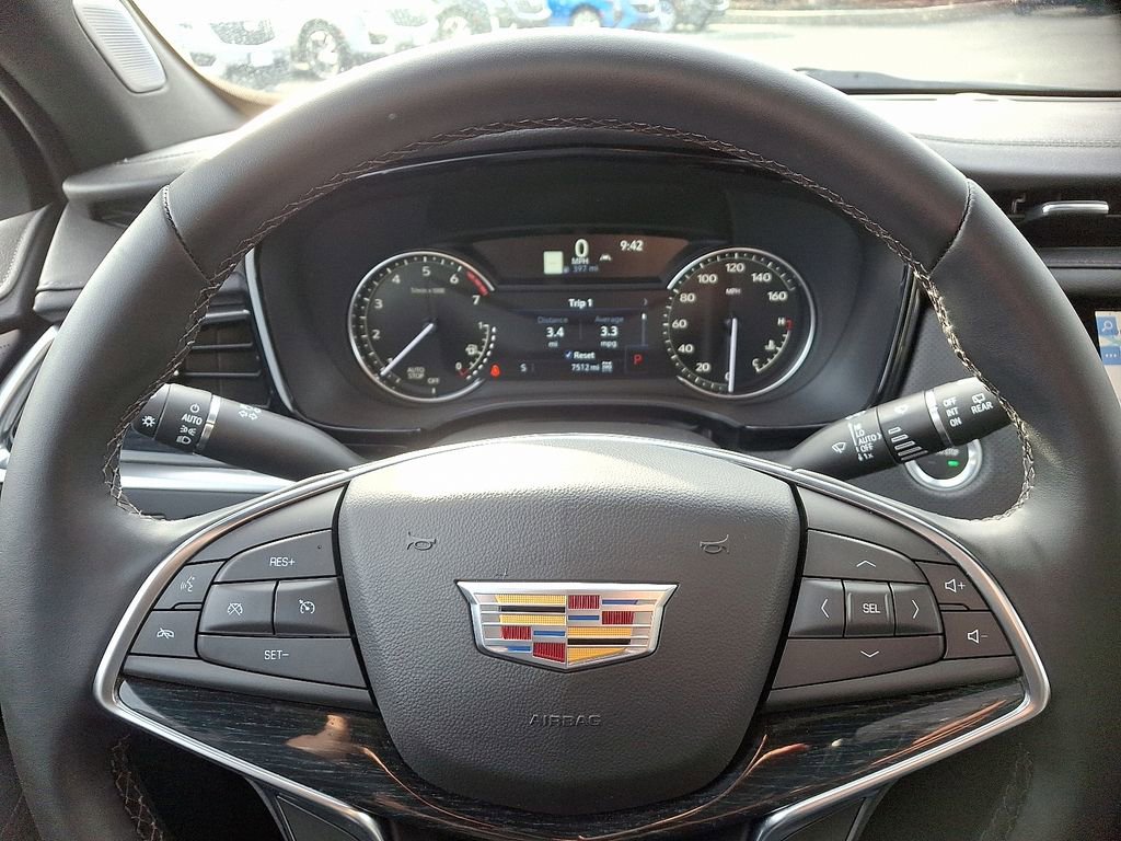 Certified 2025 Cadillac XT5 Premium Luxury w/ LPO, Floor Liner Package image 20