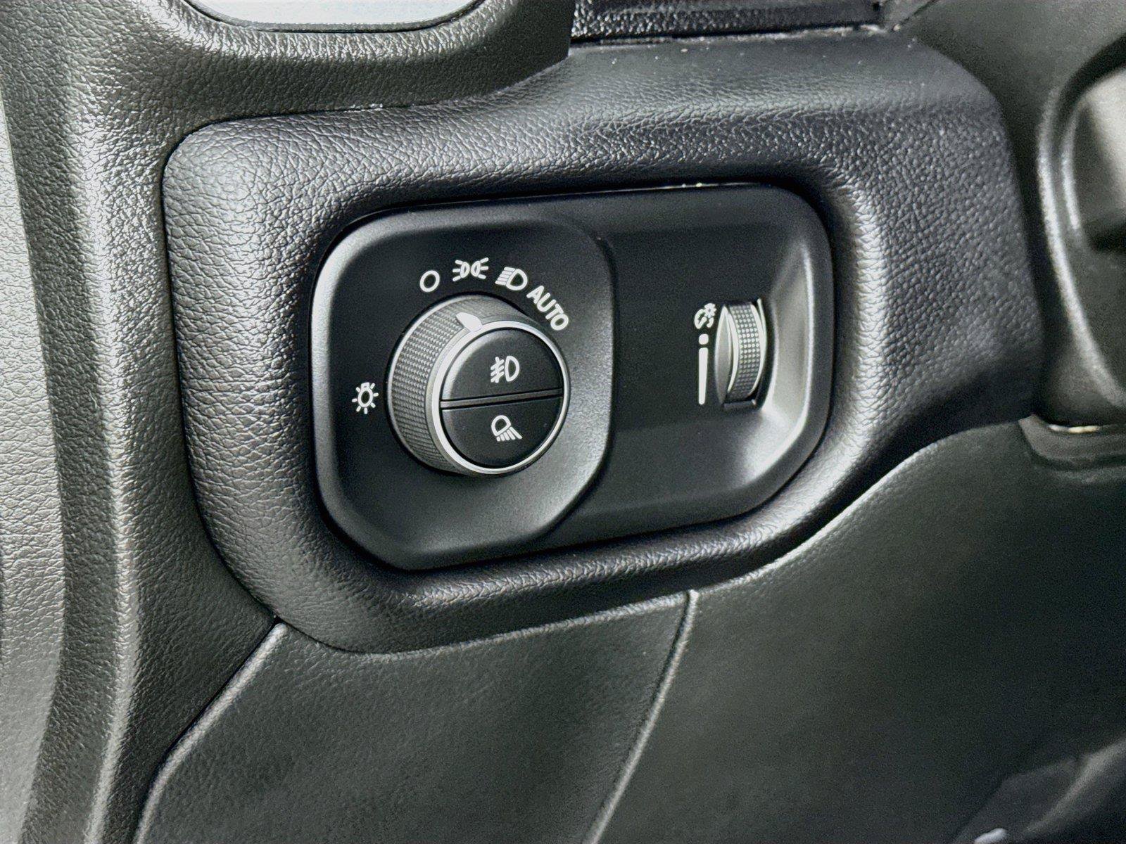 Used 2024 RAM 2500 Big Horn AWD/4WD image 14