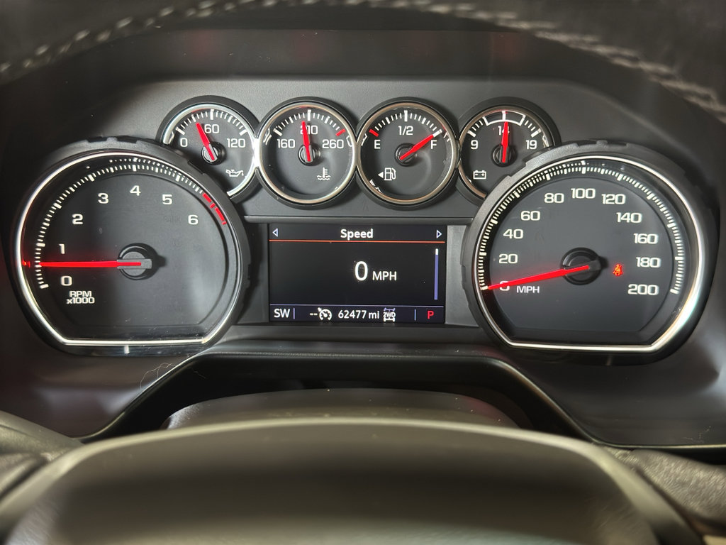 Used 2021 Chevrolet Suburban Z71 image 30