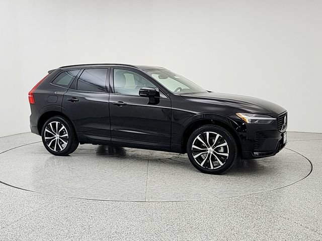 Certified 2024 Volvo XC60 B5 Plus w/ Protection Package Premier AWD/4WD image 3