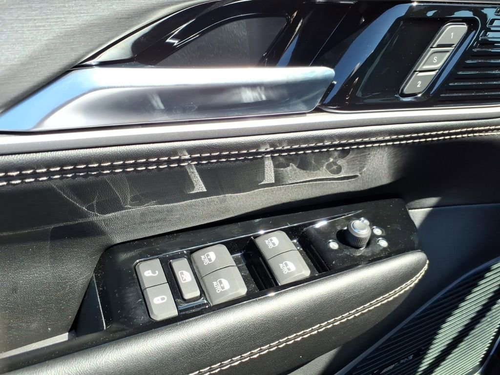New 2026 Jeep Grand Wagoneer L 4WD image 14