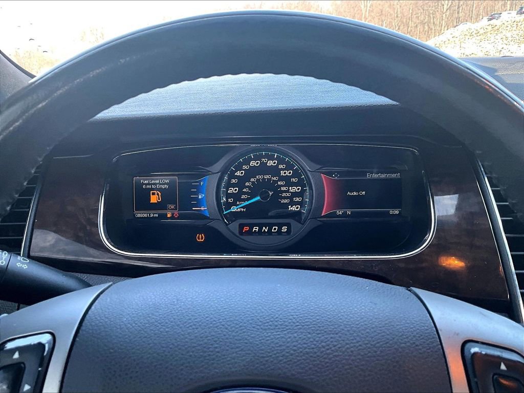 Used 2018 Ford Taurus Limited image 14