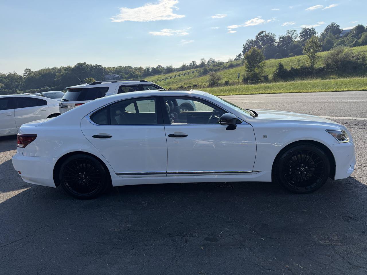 Used 2015 Lexus LS 460 AWD image 8
