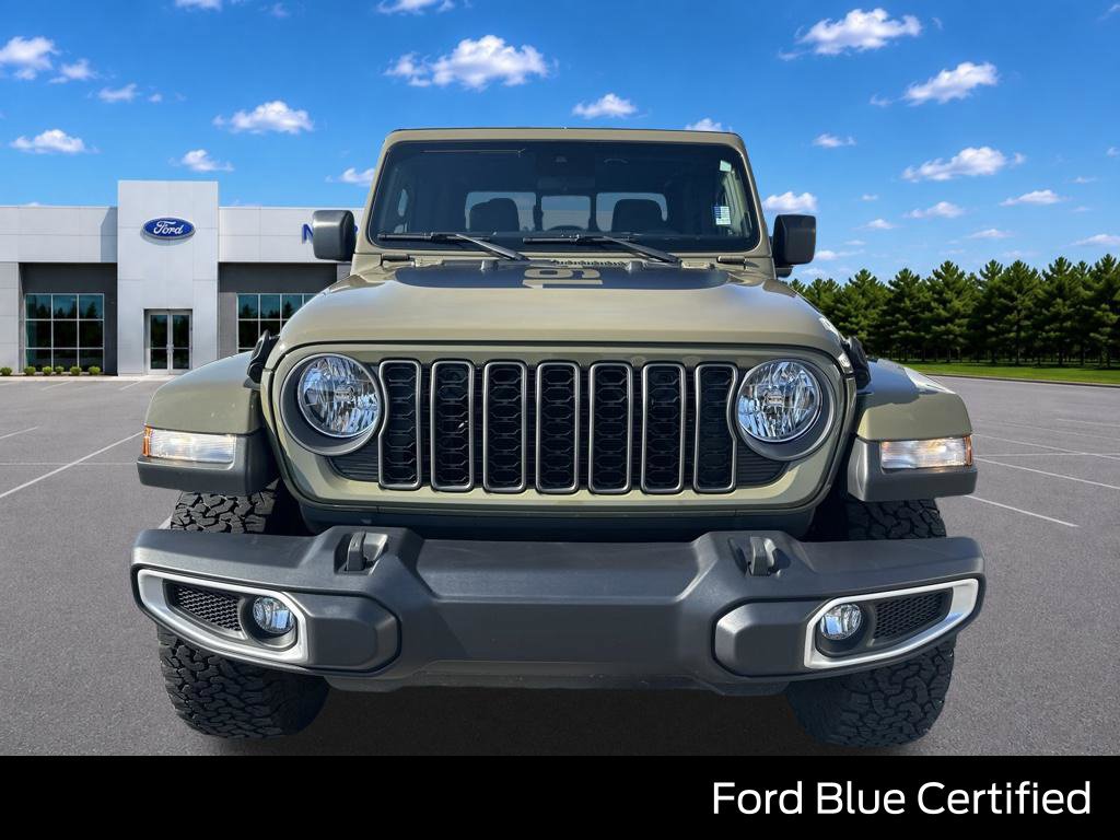 Used 2025 Jeep Gladiator Sport AWD/4WD image 3