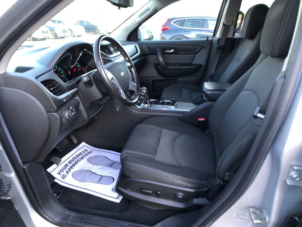 Used 2016 Chevrolet Traverse LT image 5