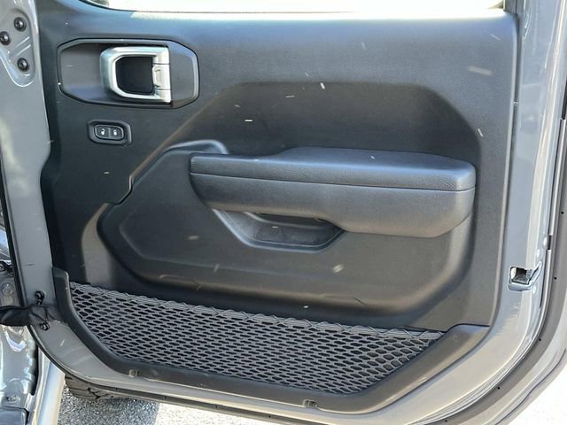 Used 2023 Jeep Gladiator Mojave w/ Safety Group AWD/4WD image 23