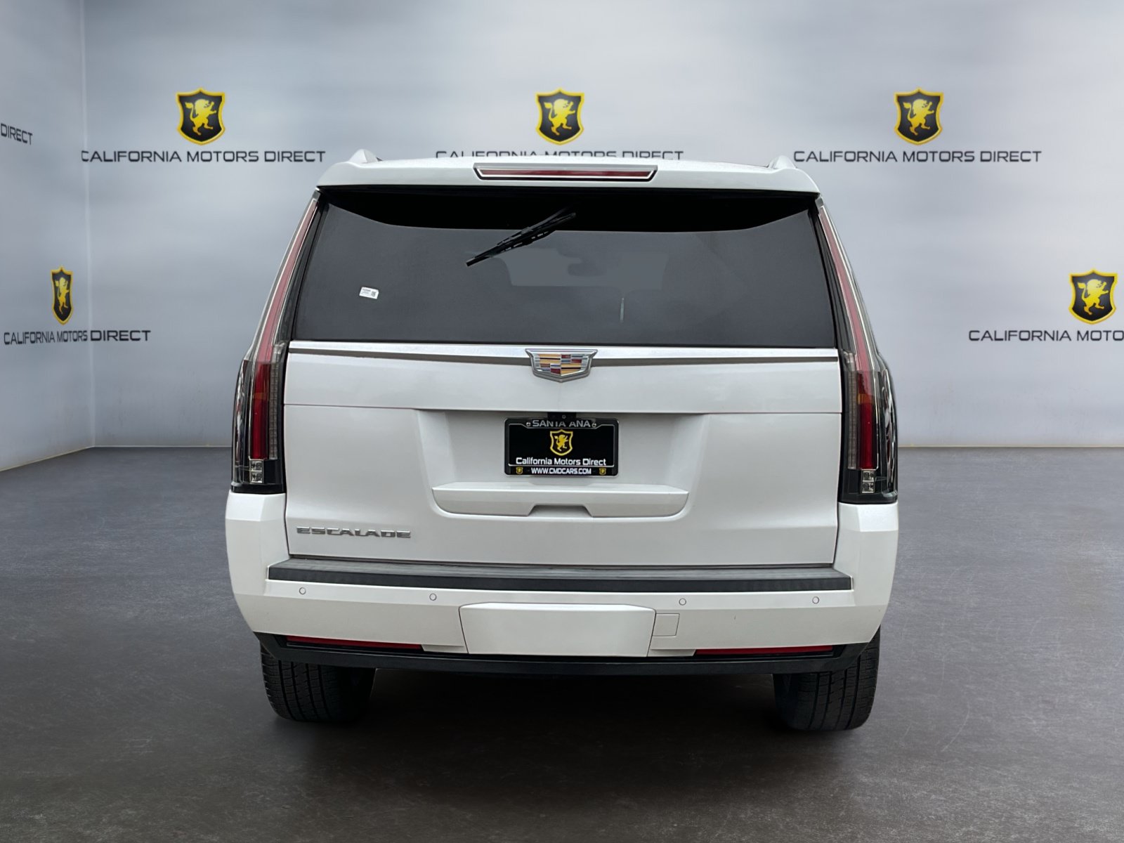 Used 2017 Cadillac Escalade Premium Luxury RWD image 6