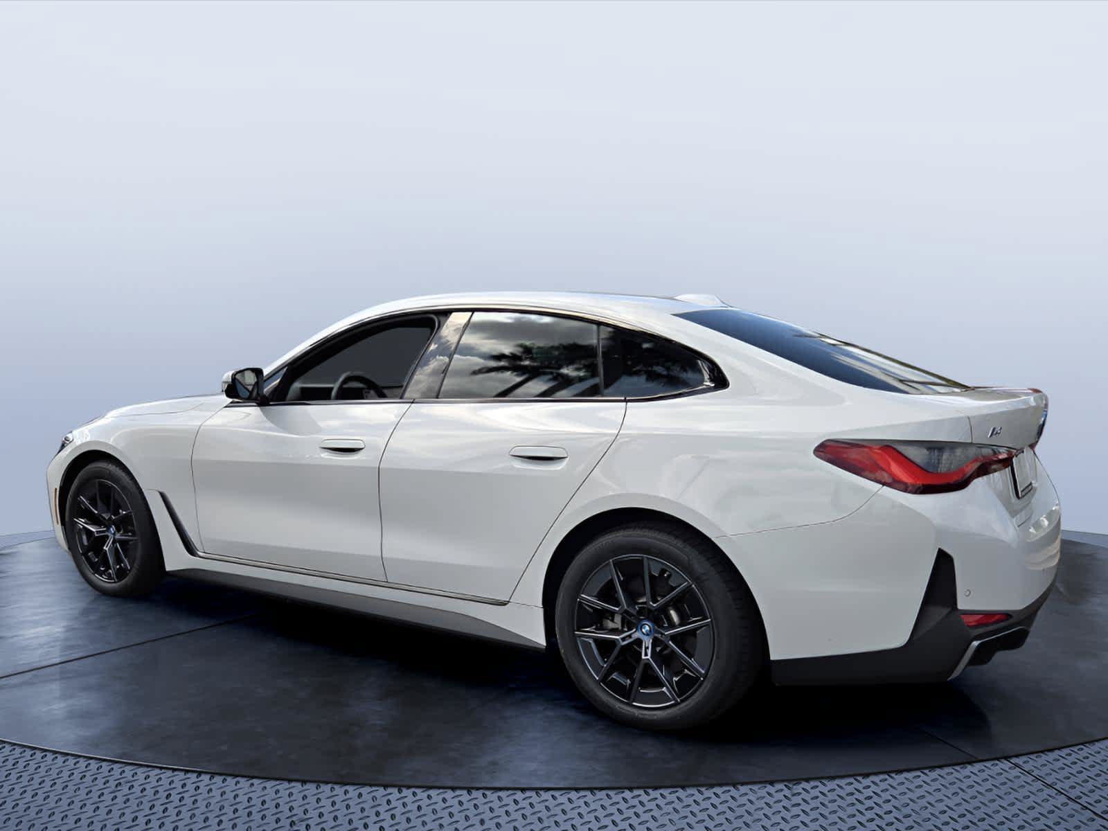 Certified 2023 BMW i4 eDrive35 w/ Premium Package RWD image 4