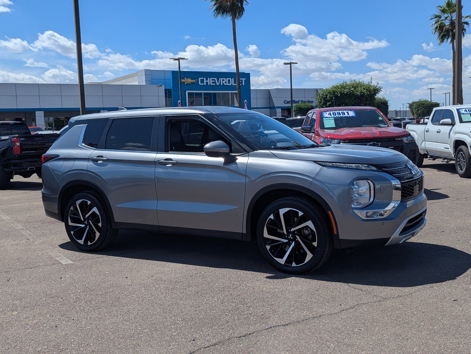 Used 2024 Mitsubishi Outlander SE AWD/4WD image 7