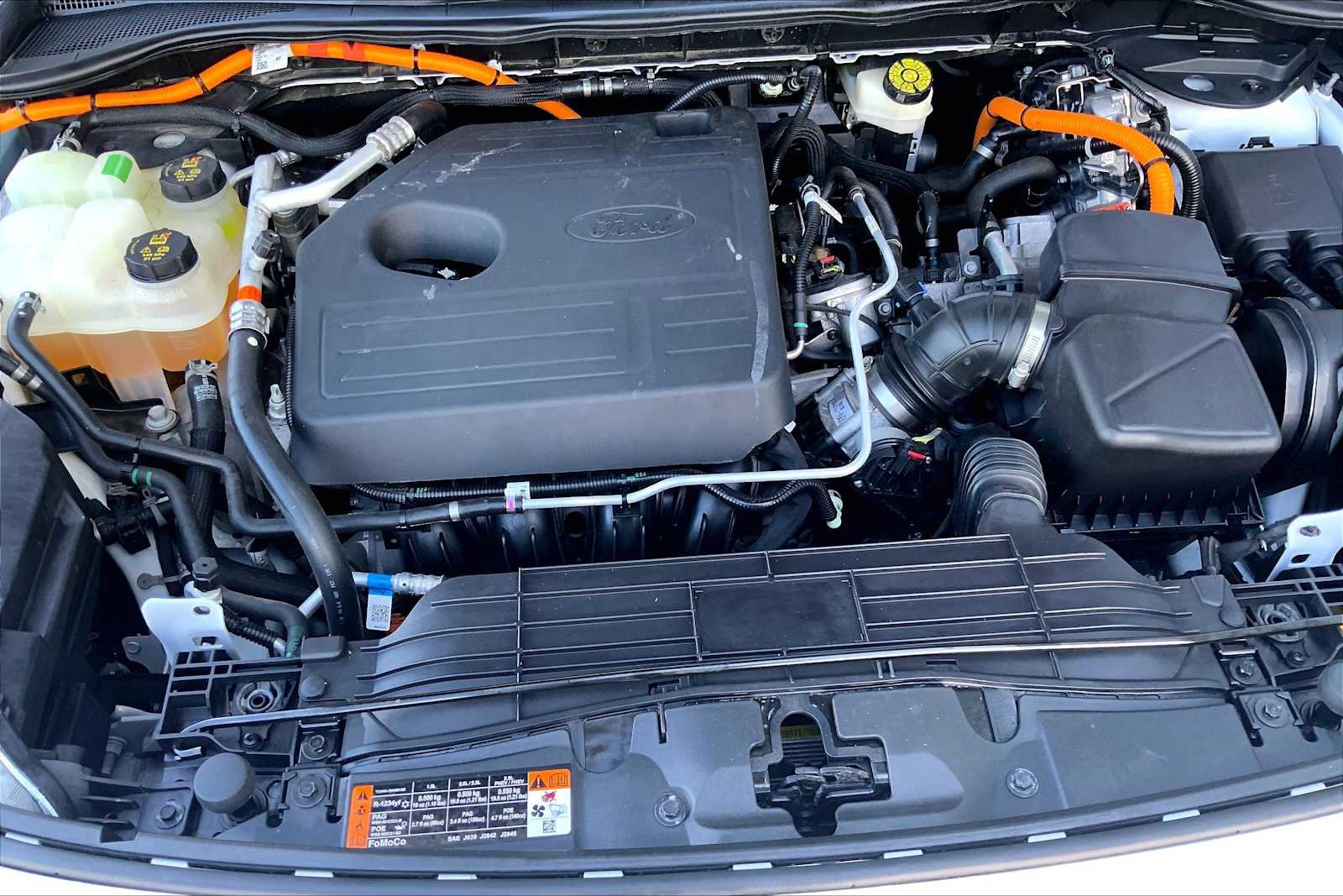 Used 2020 Ford Escape Titanium FWD image 31