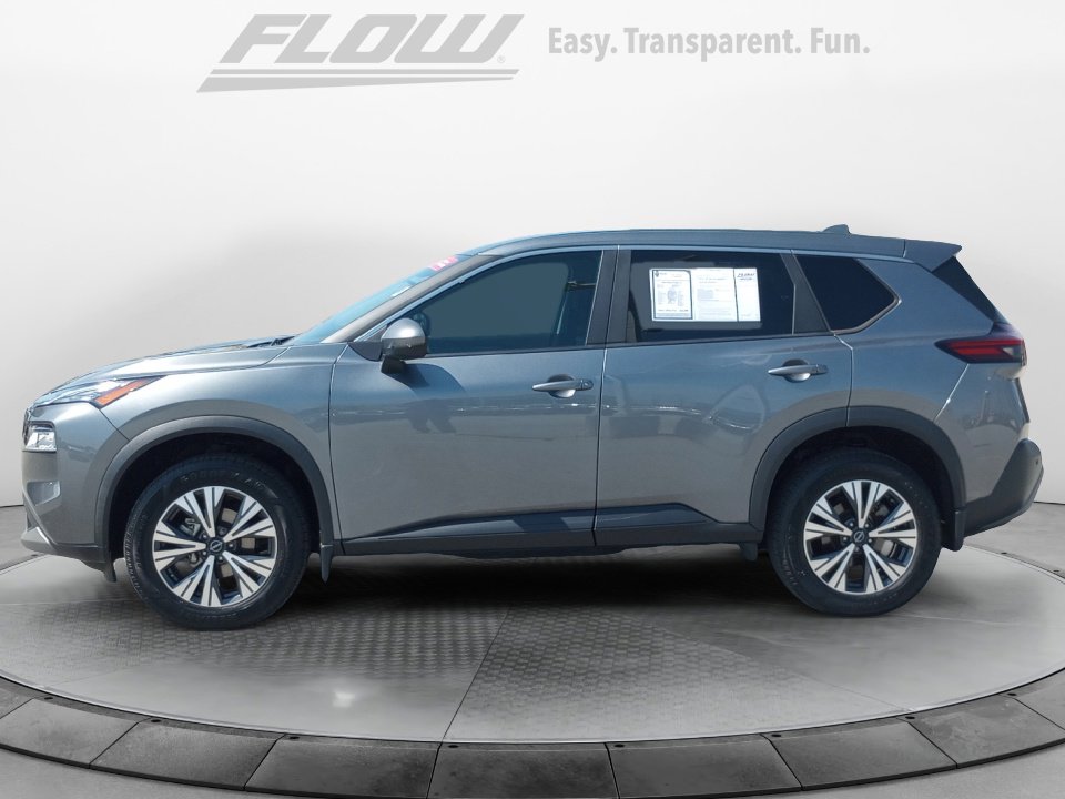 Used 2023 Nissan Rogue SV image 5