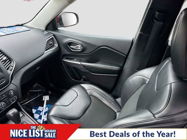 Used 2019 Jeep Cherokee Latitude Plus w/ Comfort/Convenience Group image 23