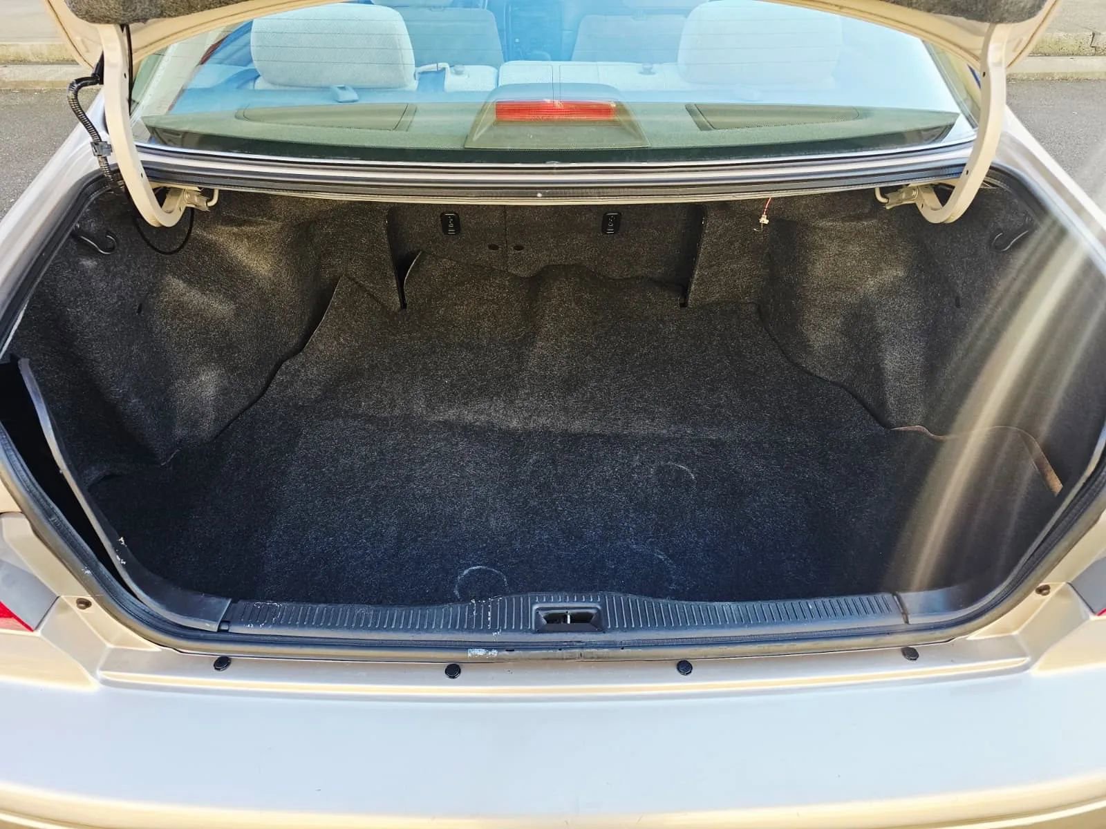 Used 2001 Toyota Camry LE FWD image 18