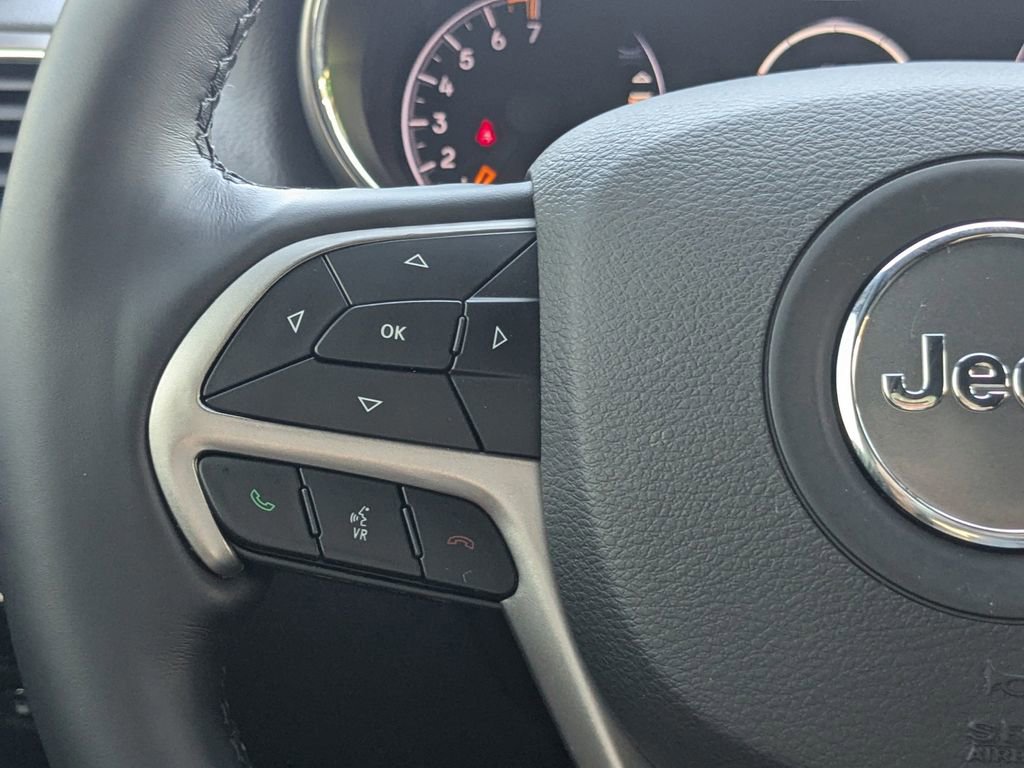 Used 2022 Jeep Grand Cherokee Laredo X image 23