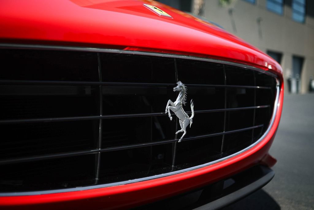 Certified 2013 Ferrari California image 13