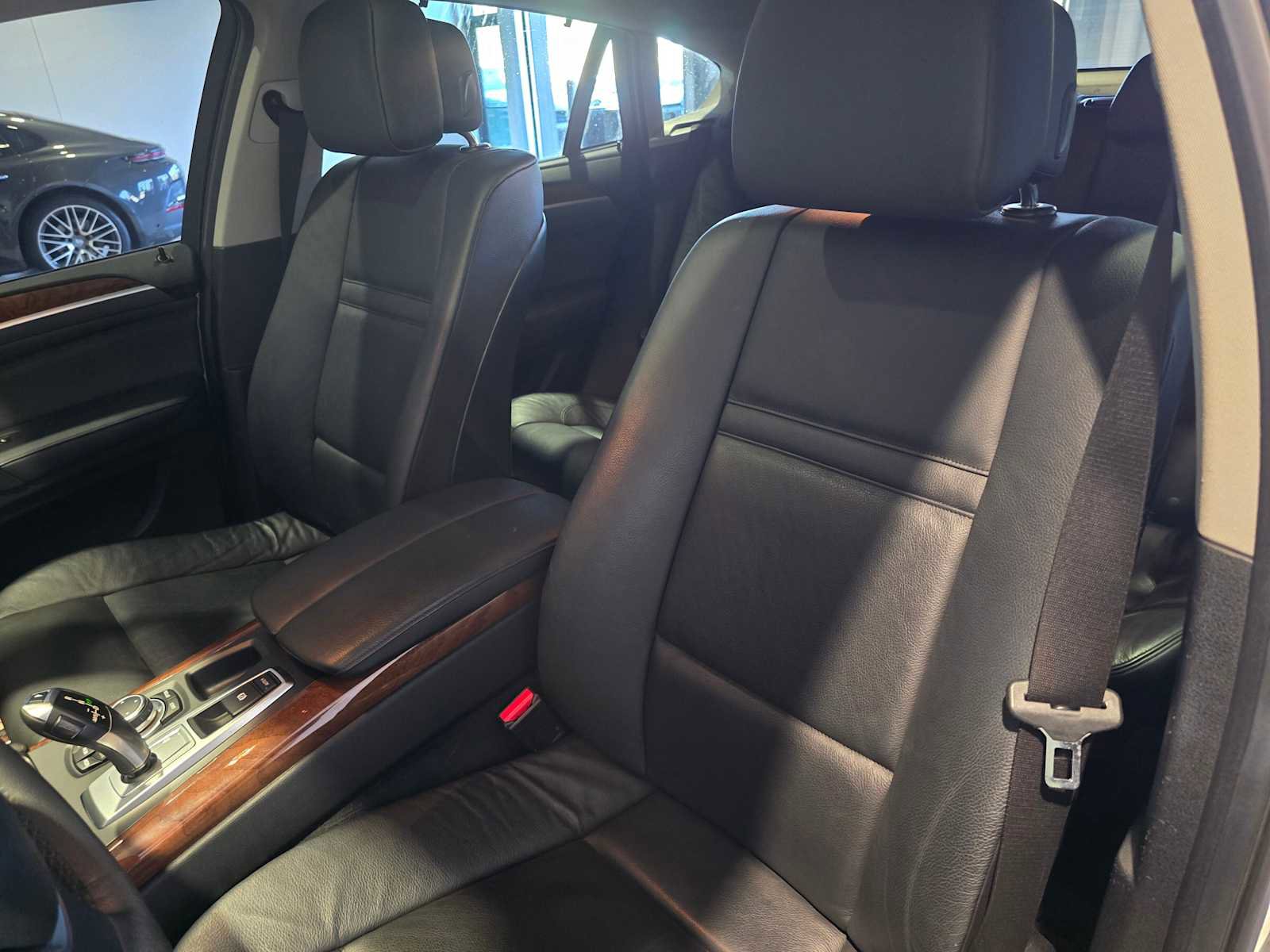 Used 2014 BMW X6 xDrive35i image 21