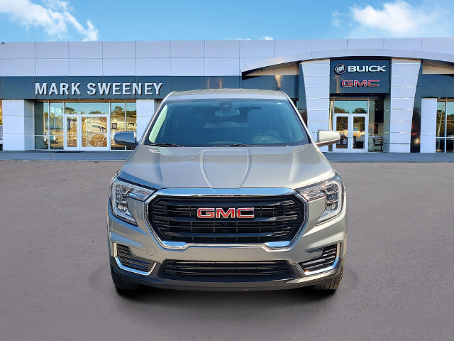Used 2023 GMC Terrain SLE AWD/4WD image 2
