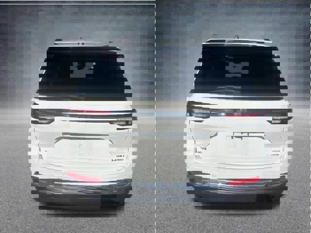 Used 2024 Jeep Grand Cherokee Limited image 6