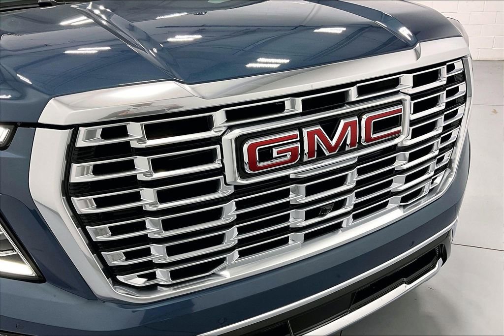 New 2026 GMC Yukon Denali w/ Sun & Power Step Package AWD/4WD image 35
