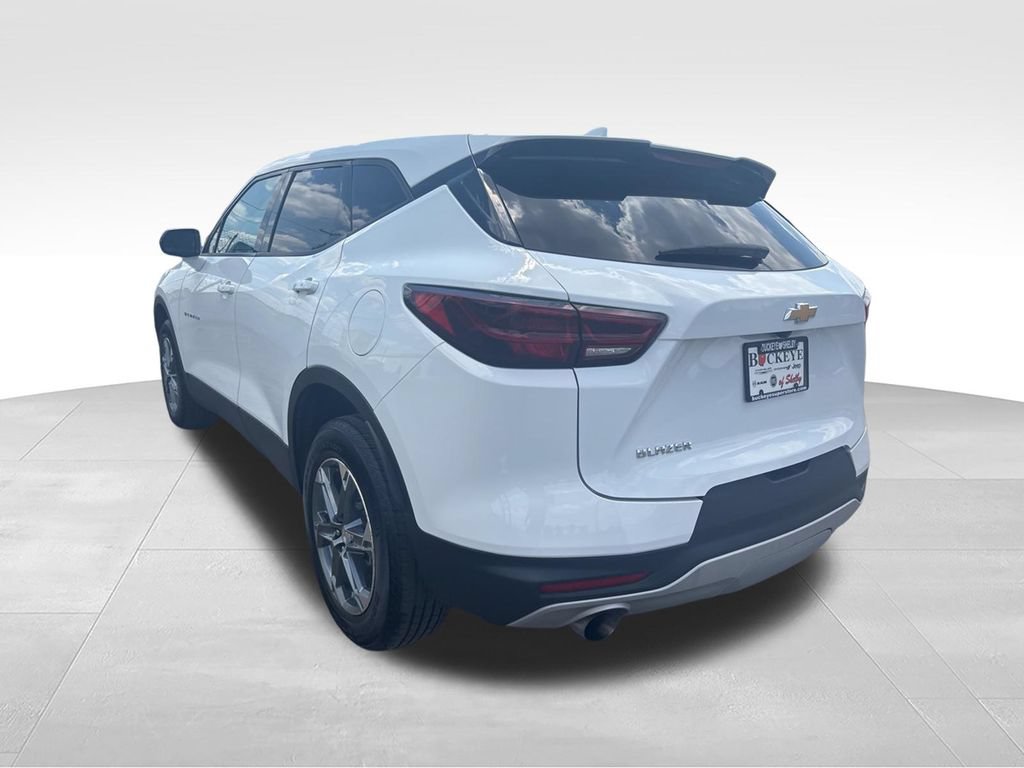 Used 2025 Chevrolet Blazer LT FWD image 5
