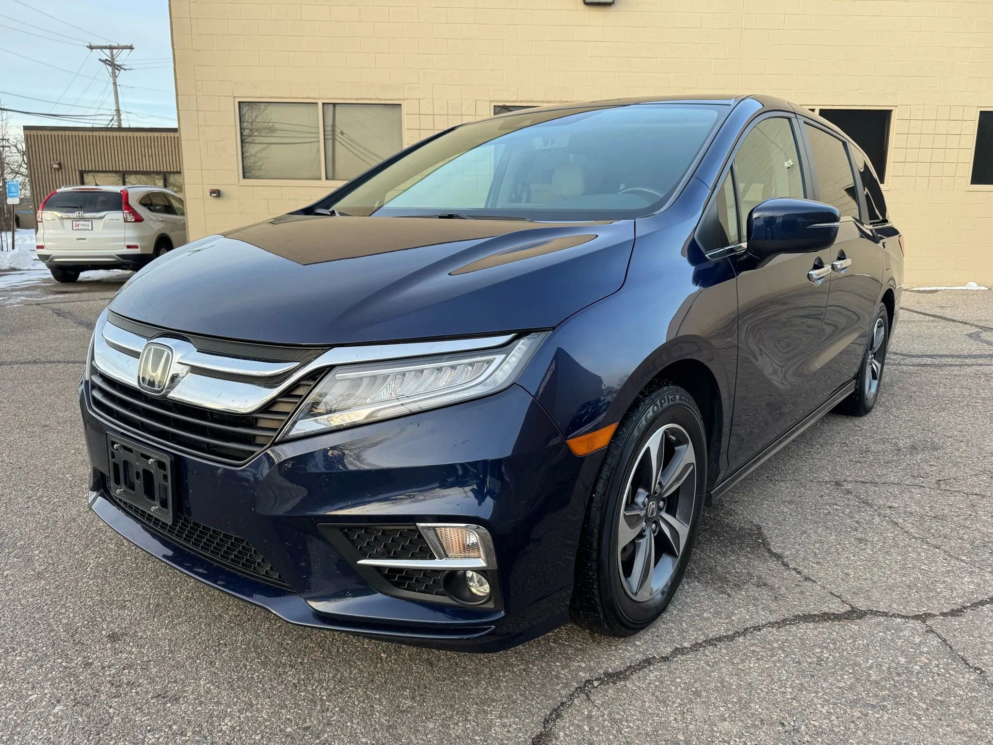 Used 2018 Honda Odyssey Touring image 3