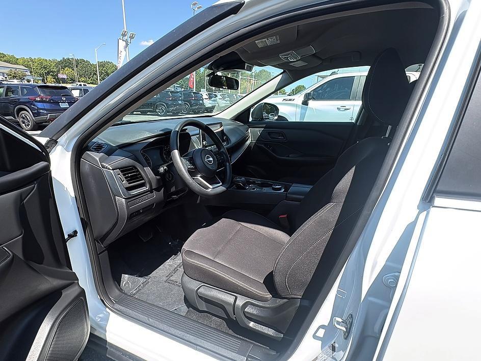 Certified 2024 Nissan Rogue S AWD/4WD image 18