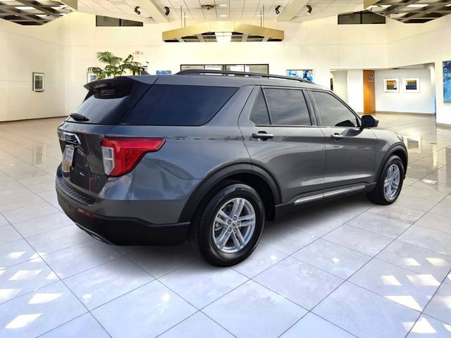 Used 2023 Ford Explorer XLT w/ Equipment Group 202A image 7