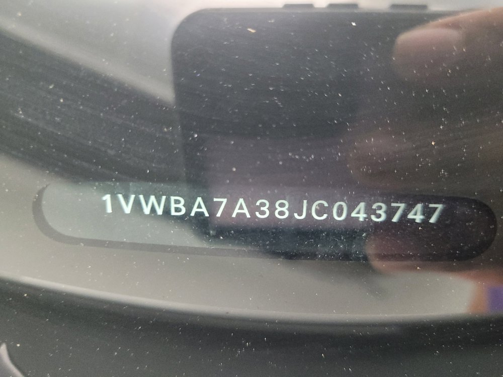 Used 2018 Volkswagen Passat 2.0T SE FWD image 33
