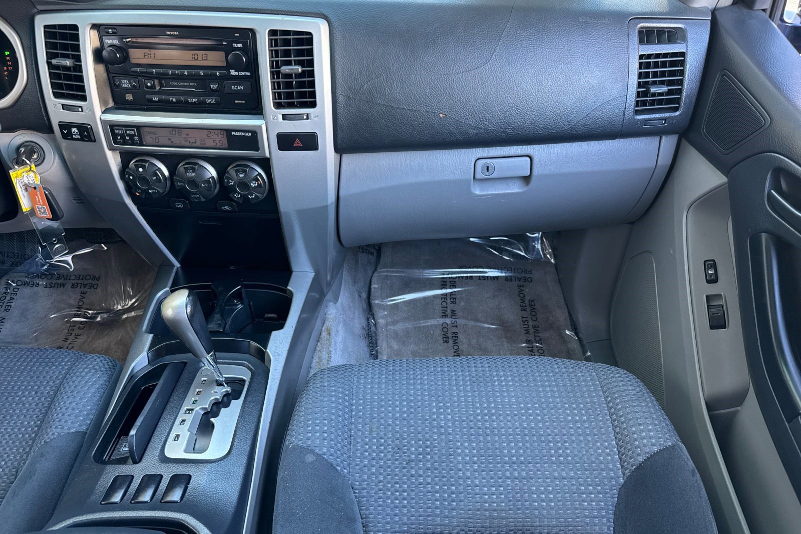 Used 2004 Toyota 4Runner SR5 image 27