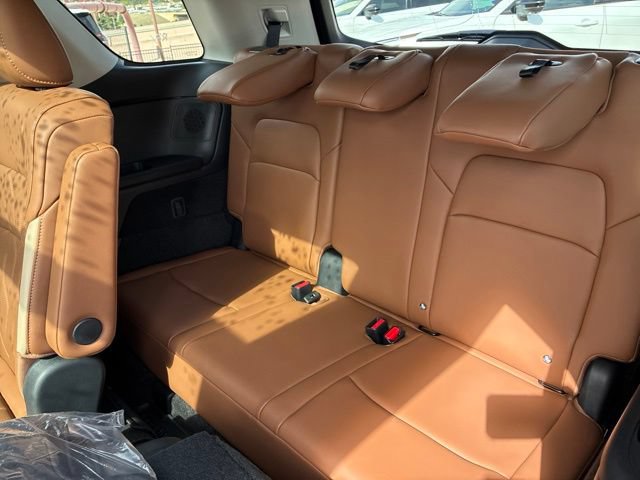 New 2026 Nissan Pathfinder Platinum AWD/4WD image 9